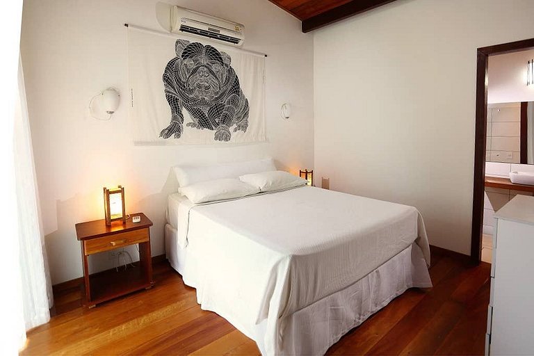 Casa Ivano com piscina, no melhor bairro