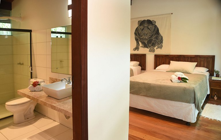 Casa Ivano com piscina, no melhor bairro