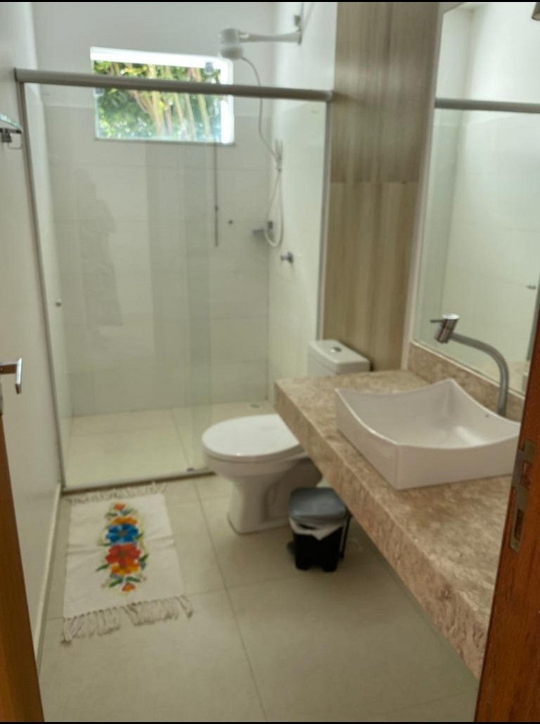 4 quartos, Piscina Bairro 1,5km do Centro de Arraial