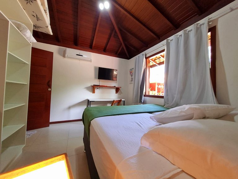 Casa Amarela 3 quartos praia Araçaípe Arraial
