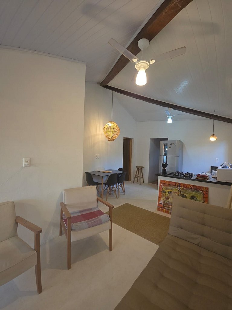 Econômica de 2 quartos Arraial 300m do Centro