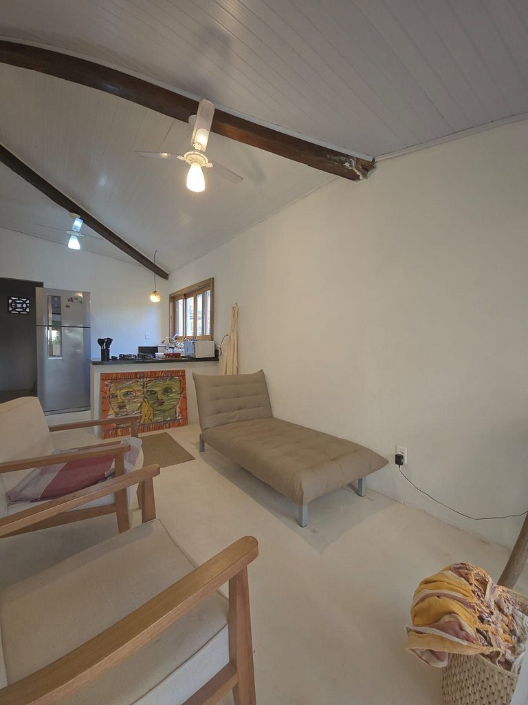Econômica de 2 quartos Arraial 300m do Centro