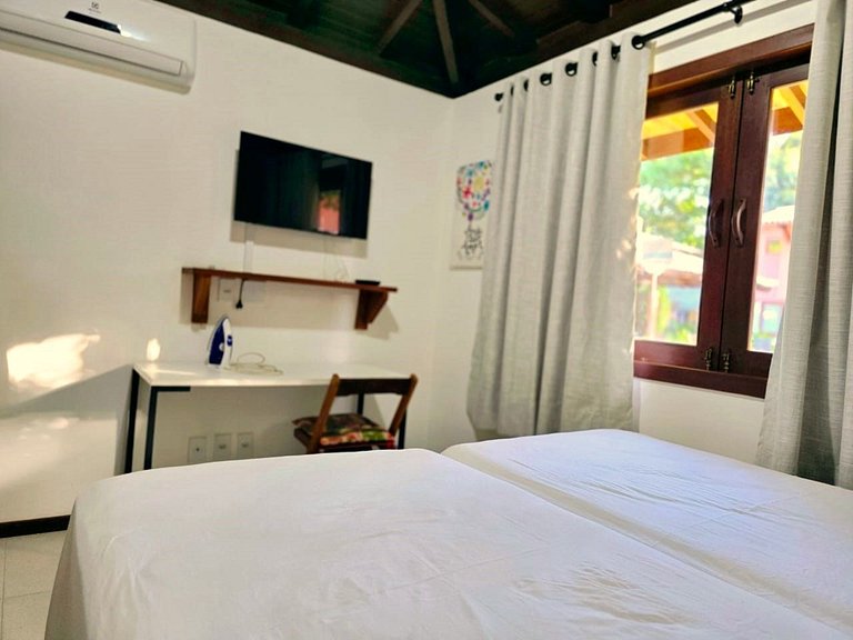 Casa Amarela 3 quartos praia Araçaípe Arraial
