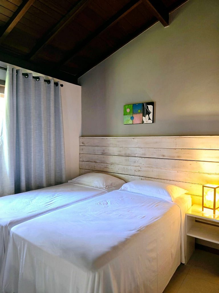 Casa Amarela 3 quartos praia Araçaípe Arraial