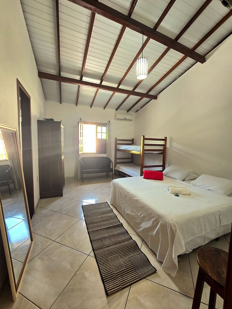 Casa branca 3 dormitórios no Arraial d'Ajuda