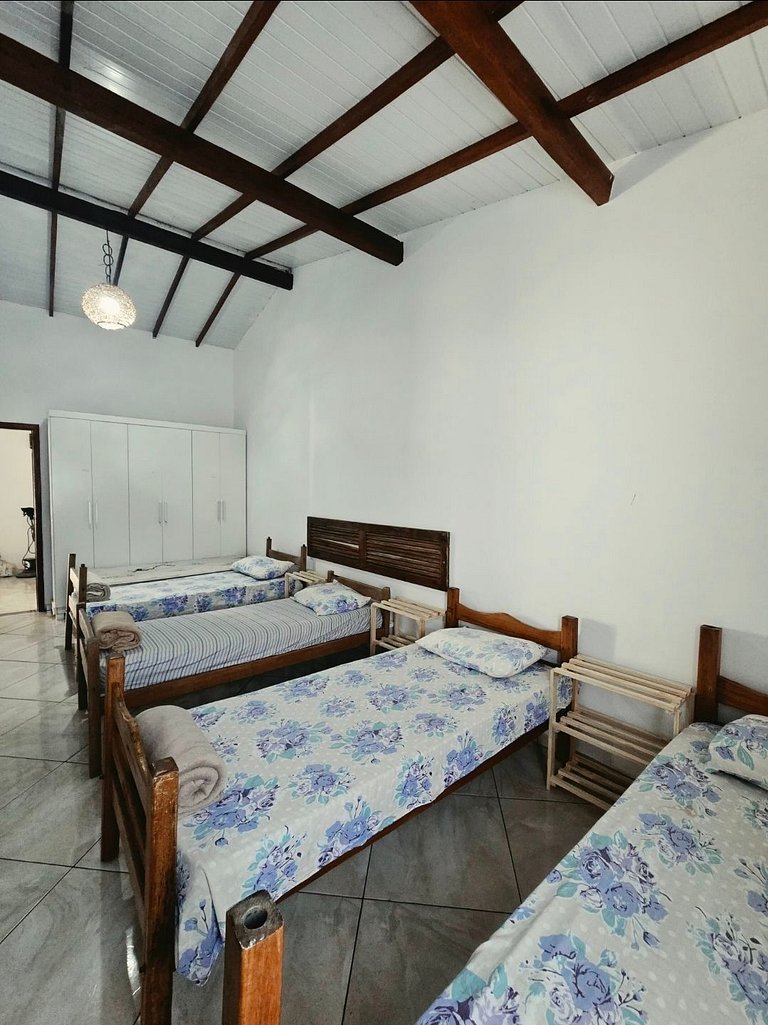 Casa branca Privativa 3 dormitórios Arraial
